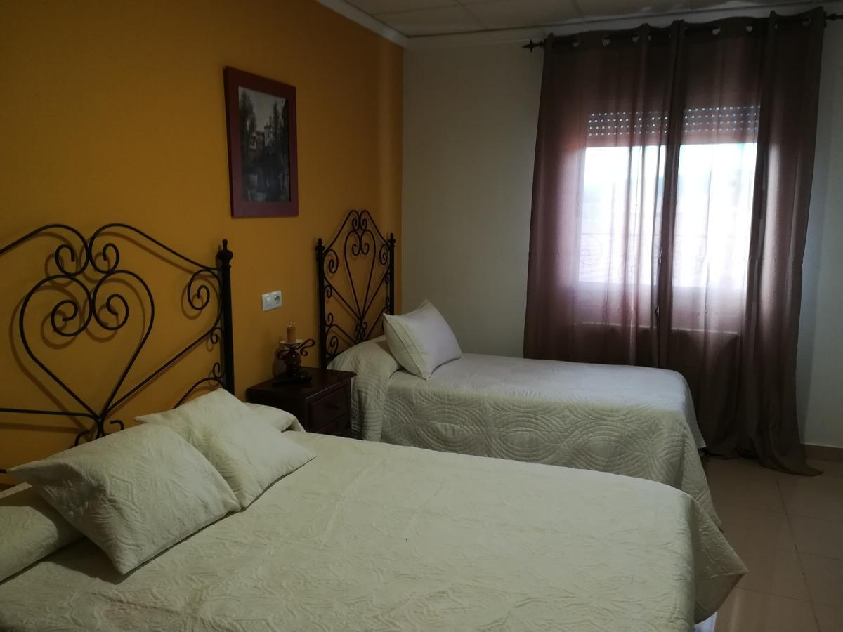 Hostal Cañamares Kültér fotó